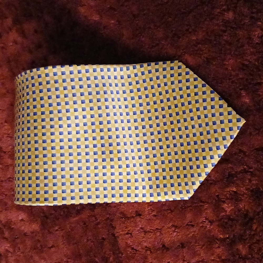 Bill Blass NEO Tie.